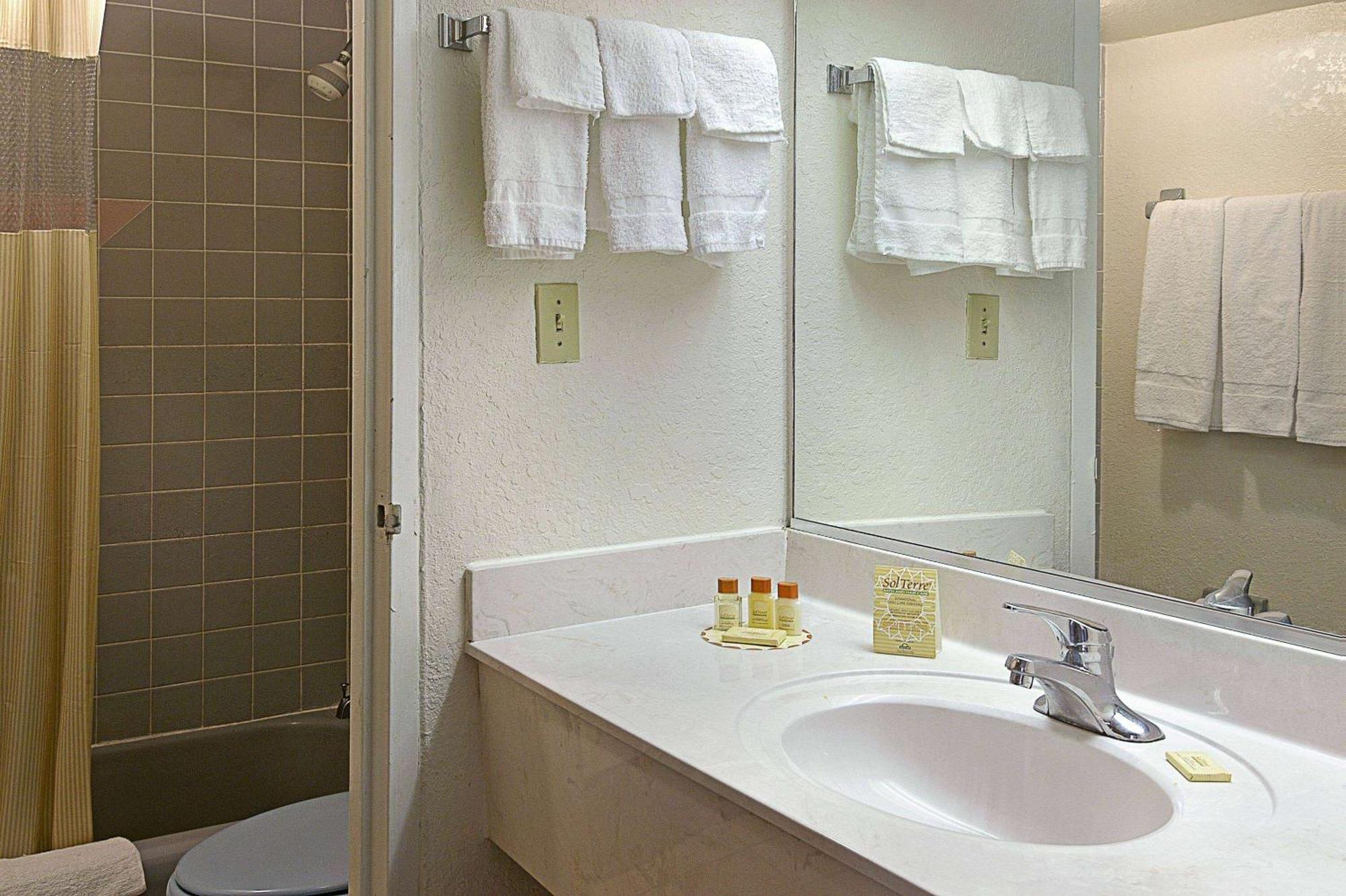 University Inn Gainesville Extérieur photo